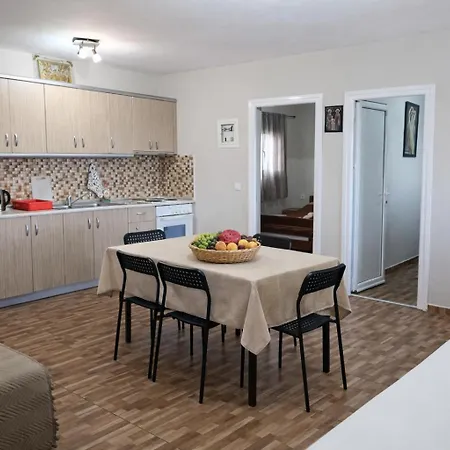 Apartment Farma Giannis Sarti